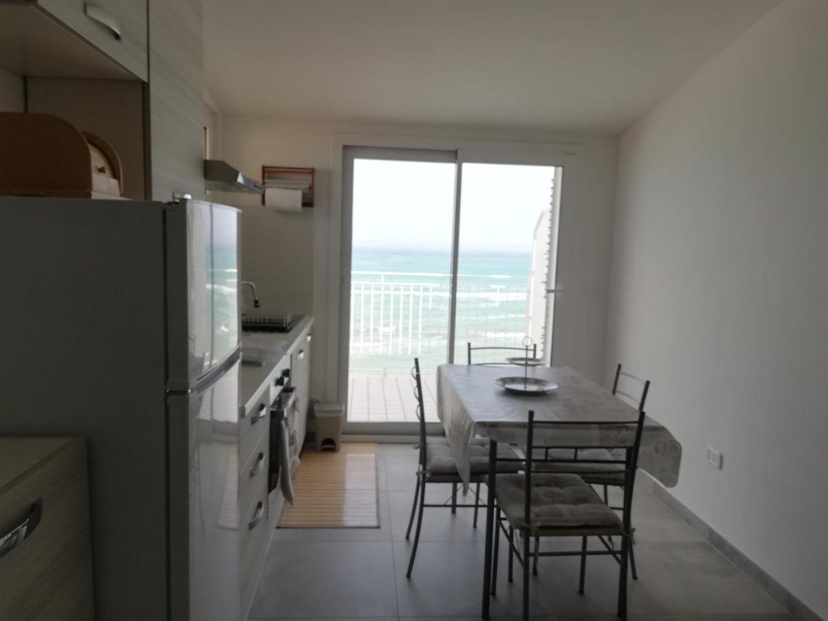 Attico Fronte Mare Apartment Martinsicuro Ngoại thất bức ảnh