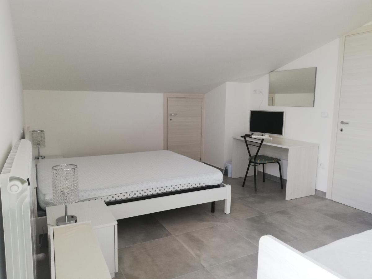 Attico Fronte Mare Apartment Martinsicuro Ngoại thất bức ảnh